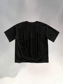 VONDUTCH Vibrant Graffiti Graphic Print T-Shirt Featuring Top Oversized "VONDUTCH" Lettering In Rainbow Gradient, Central Collage Of Multiple "VONDUTCH" Oval Logos In Bold Multicolor Hues, A Stylized Color-Shifting, Prism-Like Eye Motif, Rainbow Tiger Accent, And Bottom "VONDUTCH ORIGINALS" Script In Classic White, Crafted From 100% Cotton For A Soft, Breathable Wearing Experience, Designed For Comfortable Daily Casual Wear, Urban Hangouts, Art-Inspired Outings And Stylish Gatherings, Serving As A Bold Wearable Statement Of Retro Pop Culture And The Fusion Of Graffiti Aesthetics, Prismatic, Kaleidoscopic Design And Iconic Brand Legacy That Resonates With Enthusiasts Of Timeless Edgy Style And Artistic Expression - 黑色 - 查看 2