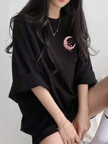 Camiseta larga casual negra para mujeres con estampado de letras de luna y estrellas, cuello redondo, manga corta para primavera y verano, camiseta de moda de primavera, diseño, textura suave, estilo de ropa urbana, camiseta larga, tela ligera, camiseta básica, para mujeres - Negro - Ver 10