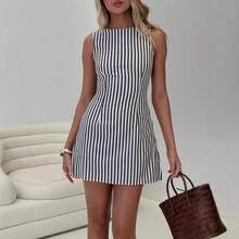 Striped 2026 Spring/Summer New Round Neck Niche Sleeveless Versatile Thin Dress, Fresh And Slimming - 黑色 - 查看 2