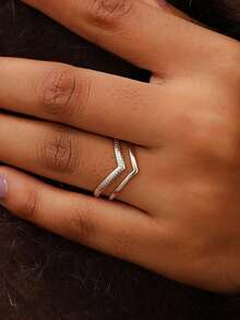 A Double-Layered V-Shaped Design Ring That Is Easy, Unique, Elegant, And Luxurious. This Women'S Ring Is Made Of 304 Stainless Steel And Features An Adjustable Open Design, Making It Suitable For Everyday Wear, Vacations, Holidays, Parties - Multicolor - View 3