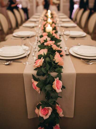 1株220厘米人造粉白玫瑰藤蔓，采用聚酯纤维和PE材质，可定制，适用于学校宿舍、办公室、返校装饰、户外派对、节日、生日、复活节、春夏家居装饰、酒店、餐厅、卧室、客厅、婚礼、厨房、花园等场所。