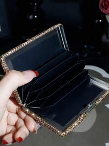 1/2 szt. Luksusowy uchwyt na karty kredytowe z kryształkami, Modny damski organizer na karty, Smukłe etui na karty z wieloma przegródkami, Magnetyczny metalowy portfel z harmonijką, Wzór z kryształkami, Kompaktowy i przenośny, Niezbędny w podróży, Niezbędny na święta, Antykradzieżowy uchwyt na karty, Nadaje się do przechowywania kart tranzytowych, kart płatniczych, dowodów osobistych, kart członkowskich, , Niezbędny w podróży, Walentynki, Karnawał, Nowy Rok, Wysokiej jakości wielopłaszczyznowe szklane kryształki, Ręcznie osadzane szklane kryształki, Powrót do szkoły, Dzień Matki, Dzień Ojca, Idealny prezent dla przyjaciół, Modny - Wielokolorowe - Zobacz 6