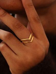A Double-Layered V-Shaped Design Ring That Is Easy, Unique, Elegant, And Luxurious. This Women'S Ring Is Made Of 304 Stainless Steel And Features An Adjustable Open Design, Making It Suitable For Everyday Wear, Vacations, Holidays, Parties - Multicolor - View 4