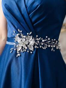 1 pieza Elegante faja de novia con flor de plata hecha a mano y perlas falsas, cinturón de cintura de cinta de organza adecuado para vestidos de noche, vestidos de novia, cinturón de moda europea y americana, accesorio del Día de San Valentín - Plateado - Ver 8