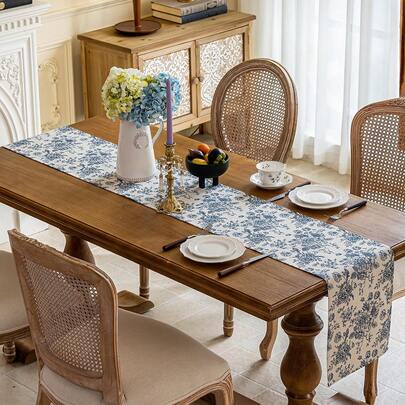 1pc Vintage Blue Floral Rectangular Table Runner, Farmhouse Style, Washable Decorative Cloth For Dining Table, Coffee Table, Sideboard, Cabinet, Tabletop Decor, Suitable For Countryside Gatherings, Picnics, Parties, Festivals, All Seasons, Spring/Summer