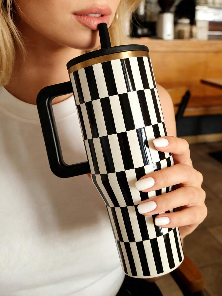 HydroJugs Traveler 40oz / 1183 Ml Black Tie Black And White Two-Color Pattern Of Triple-Wall Insulated Stainless Steel With Straw Cup. Flip-Straw, 24 Hours Cold, Completely Leak-Proof. Suitable For Camping, Work, Indoor Use. Suitable For Water, Iced Tea Or Coffee, Ice Drinks , Hot Drinks, Juice. Perfect For Students And Office Workers, Sports, Outdoor Activities, Camping, Traveling. Gifts For Lovers, Wife, Girlfriends, Boyfriends, Friends, Family Members, Sisters, Brothers, Classmates, Students. Birthday Gift, Festival Gift. - cà vạt đen - Xem 1