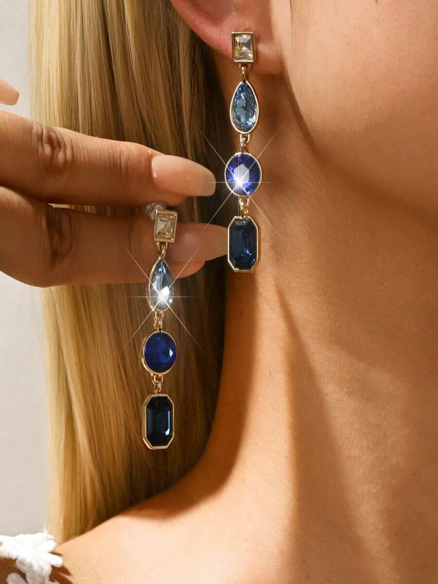 1 Đôi bông tai sang trọng, tinh tế, đa năng, mang phong cách cổ điển, nhiều yếu tố, kiểu dáng cung đình lãng mạn. - Nhiều màu - Xem 1