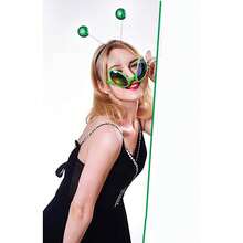 1 件外星人主题派对眼镜、头饰、新奇塑料照片道具，适合生日、单身派对、酒吧、新年庆祝、万圣节、圣诞节活动和派对装饰 - 彩色 - 查看 5