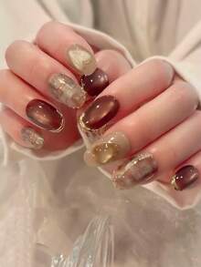 10片棕色闪光猫眼3D心形全覆盖手工美甲贴纸，带金色镶边和格子装饰，可重复使用，包含4种尺寸，适合女性、演员、舞台表演、节日、派对、婚礼、日常佩戴的美甲。 - 摩卡棕 - 查看 1