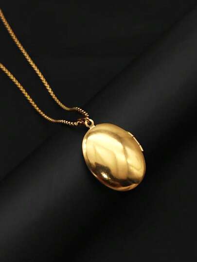 1pc Stainless Steel Hollow Vintage French 18K Plated Oval Smooth Locket Pendant Necklace, Simple & Elegant For Men & Women, Affordable Jewelry Gift For Valentine's Day