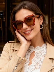 1副超大复古时尚眼镜，适合日常佩戴、街头风、度假、海滩等各种场合。 - 豹紋框 - 查看 5