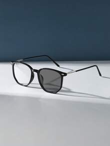 变色太阳镜，透明镜片变为浅灰色，复古方形大框塑料时尚眼镜，经典设计，适合户外旅行、海滩度假休闲佩戴，夏季防紫外线太阳镜，男女通用，电脑/游戏/电视/手机眼镜，防蓝光眼镜，时尚平光眼镜 - 黑色 - 查看 3