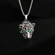 قلادة رجالية بتصميم هيب هوب مرصعة بالراين ستون بشكل رأس نمر ذو عين خضراء - متعدد الألوان - مشاهدة 5