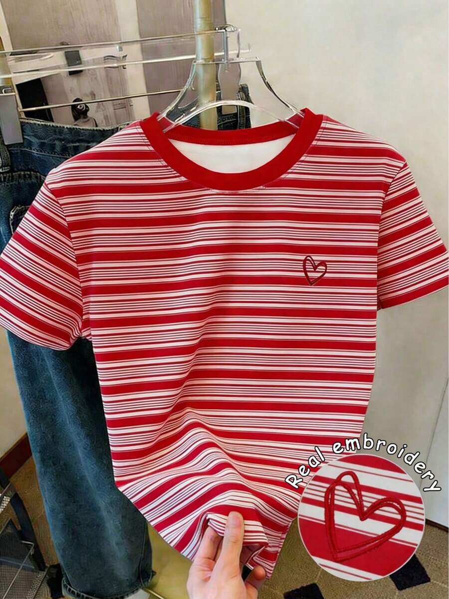 心形刺绣条纹T恤，女士春夏印花T恤，情人节女士T恤，女士休闲圆领短袖T恤 - 白色 - 查看 1