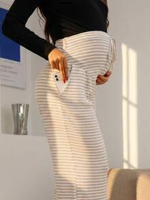 Pantalones rectos de maternidad con rayas elásticas, con cintura ajustable para soporte de vientre, con abertura en el bajo, pantalones anchos para uso diario en casa y al aire libre en verano - Albaricoque - Ver 5