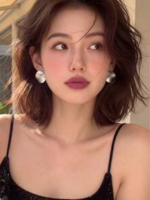 1 par de pendientes de botón asimétricos de metal con textura geométrica para mujeres, únicos y de alta gama para uso diario, citas y eventos de noche - Plateado - Ver 4