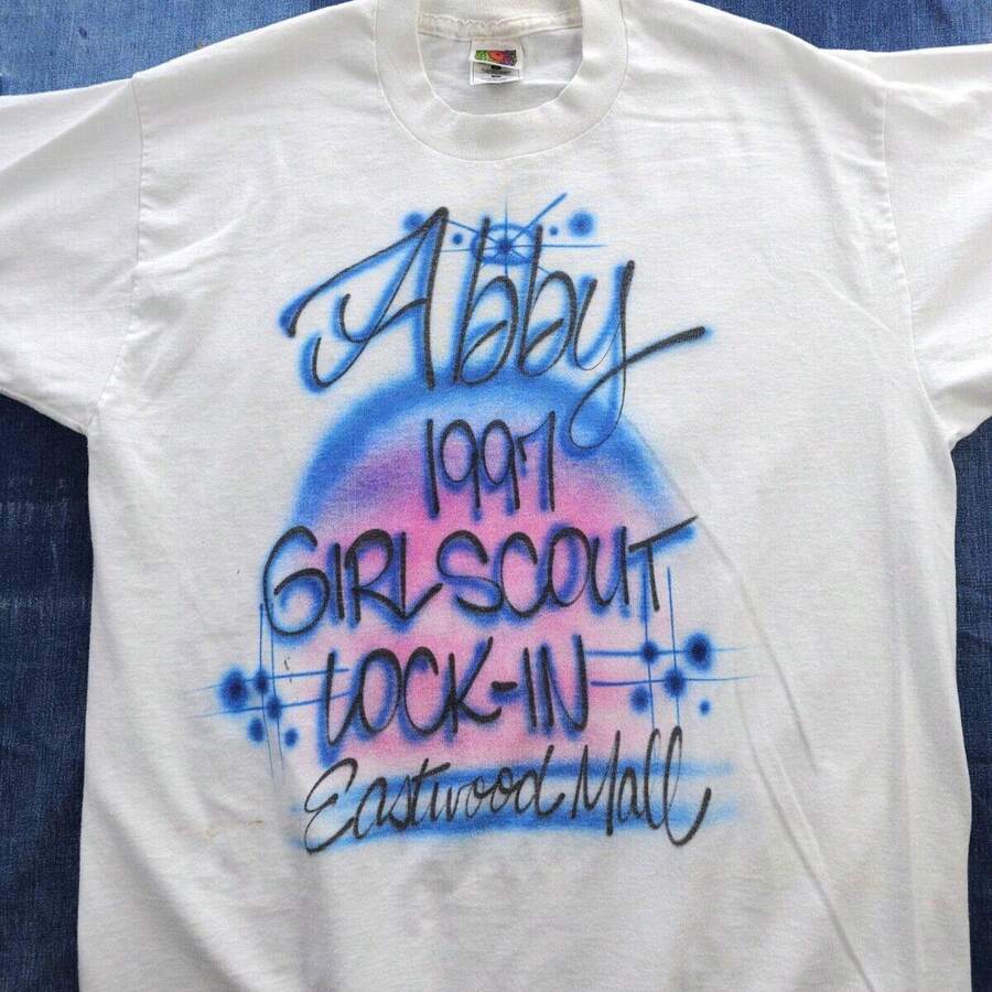 Vintage 1997 Girl Scout Lock-In Eastwood Mall Airbrushed T-Shirt L - 黑色 - 查看 1