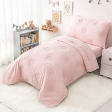 Juego de cama de 4 piezas para niñas y niños juego de edredón para cuna con bordado de margaritas incluye edredón sábana encimera sábana bajera funda de almohada juego de cama de-B027 - Rosa - Ver 1