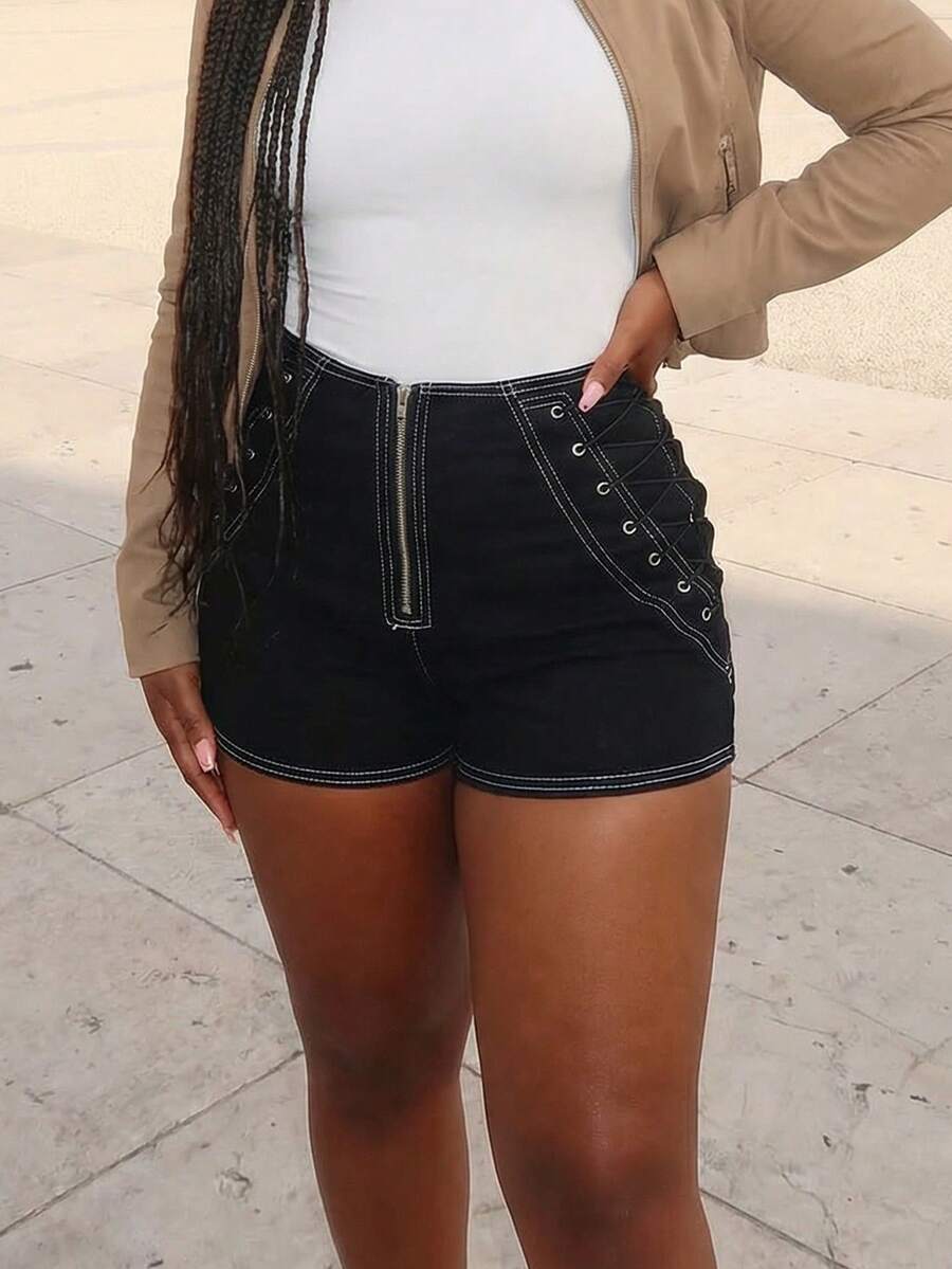 (Cotton Blend) Women's Sexy Zipper Side Tie Elastic Straight Leg Denim Shorts - Black - View 1