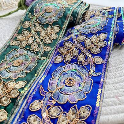 色彩缤纷的花卉刺绣装饰饰边 - 奢华金色滚边面料，适用于连衣裙和家居装饰、服装点缀、手工材料、装饰面料、复古设计、高品质缝纫、刺绣面料、缝纫配件、缝纫爱好者、DIY 手工艺者