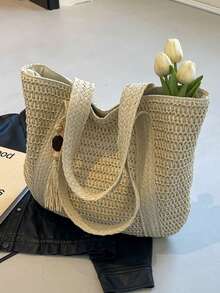 这款简约纯色大容量通勤草编包，采用艺术感十足的宽编织设计。这款手工编织的度假风沙滩包可作为单肩包使用。它散发着轻松休闲的气息，非常适合度假，并且拥有大容量，可以装下泳衣、遮阳帽等物品。此外，它也适合文化之旅，因为它轻便易携，能够满足个人物品的收纳需求。 - 米色 - 查看 5