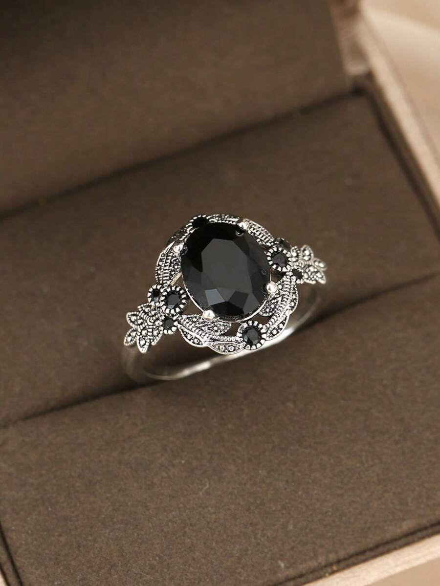 1 Piece Of Retro Fashion Classic Inlaid Black Diamond Ring, Versatile And Personalized, Suitable For Wearing On Any Occasion, Can Be Given As A Gift To Friends Or Lovers - Black Ring - View 1