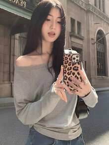 Loose Fit Off-Shoulder Long Sleeve T-Shirt, Casual And Relaxed Style - Grey - View 1