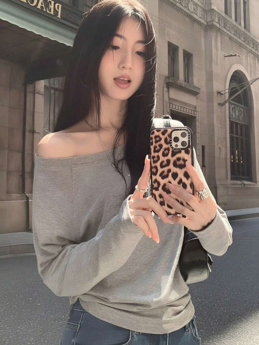 Loose Fit Off-Shoulder Long Sleeve T-Shirt, Casual And Relaxed Style - Grey - View 1