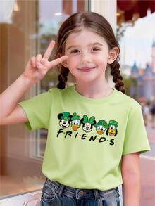 This Short-Sleeved T-Shirt Is A Special St. Patrick's Day Gift For Girls Aged 4–12. It Features A Print Of Disney Mickey, Minnie, Donald, Goofy, And Other Cartoon Characters. The Crew Neck Style Is Accented With Clover And Castle Heart Patterns, And It Is Crafted From Pure Cotton Fabric. This Soft, Breathable Green Casual Base Layer Pairs Easily With Denim Shorts, Overalls, Pleated Skirts, Sports Skirts, Princess Skirts, And More. Made With Soft, Skin-Friendly, And Breathable Fabric That Blends Comfort And Cuteness, It Is Suitable For Various Occasions Including Disneyland Visits, School Days, Holiday Parties, Family Outings, Matching Outfits With Friends, Weekend Shopping, And Picnics. It Is An Essential Spring And Summer Top For Girls, Ideal For Creating Festive Looks And Versatile Everyday Styles. - Matcha xanh - Xem 2