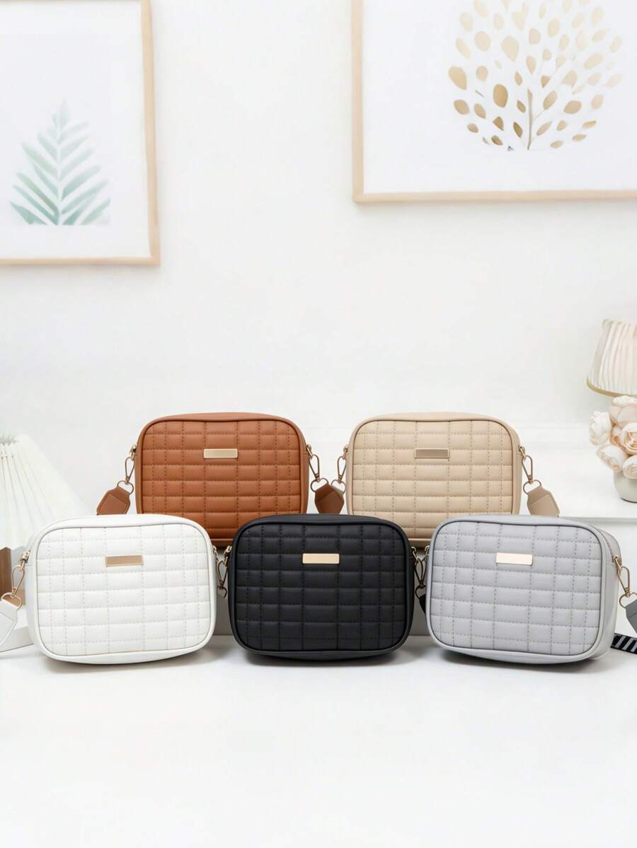 1个多色PU材质多功能拉链校园单肩包、斜挎包、手提包、办公包。简约多功能学生文具袋。新款大容量高端时尚通勤单肩包，可装笔记本、笔、尺子和化妆品等日常用品，适合各种场合。