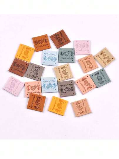 20 szt. kwadratowych, mieszanych, wytłoczonych, skórzanych etykiet o wymiarach 2,5 x 2,5 cm, 4-otworowe akcesoria do szycia, zmywalne metki odzieżowe do majsterkowania