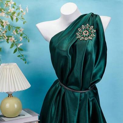 4,3 Zoll grüner runder Glas-Kristall-Strass-Applikation, Metallkettenbefestigung, Kristall-Strass-Blumen-Applikation, geeignet für Hochzeitsbrautkleid DIY, Bekleidungsdekoration, Nähen, Brosche Knopf Dekoration