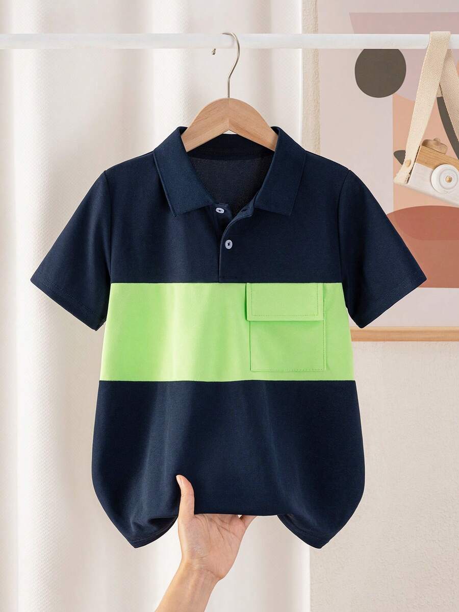 这款时尚的男童撞色拼接Polo衫,配有实用口袋和领子,适合春夏季节、上学、休闲、聚会、度假和户外活动穿着。 - 藏蓝色 - 查看 1