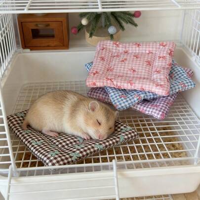 1pc Spring/Summer Cute Hamster Plaid Bow Soft Mini Sleep Mat, Comfortable Small Pet Bed Pad Hamster Cage Mat, Essential Small Pet Sleep Mat Accessory