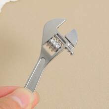 Bộ 4 móc khóa mô phỏng dụng cụ bằng kim loại, hình cờ lê, quà tặng nhỏ cho xe hơi, mặt dây chuyền có thể điều chỉnh. - móc khóa - Xem 9