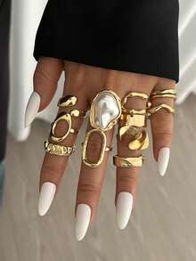 11pcs Vintage Casual Fashion Coin-Inspired Metal Ring Set, Includes Asymmetrical Geometric, Hollow, Crinkle, Asymmetric Pearl Multi-Element Designed Rings, Suitable For Daily, Party, Date, Holiday, Wedding, Gift - Gold - View 4