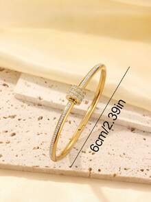 Bộ 5 vòng tay kiểu dáng tối giản, thanh lịch, sang trọng với họa tiết ngôi sao lấp lánh, chất liệu thép titan cao cấp dành cho nữ. - Vàng 5 - Xem 4