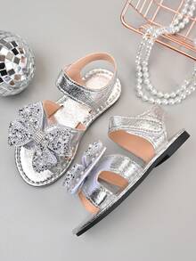 2026新款女童闪亮亮片刺绣防滑低跟平底凉鞋 | 适合周末家庭出游/姐妹茶话会/幼儿园活动 - 銀色 - 查看 3