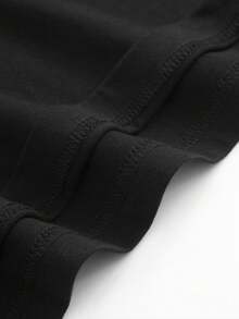 Camiseta negra de talla grande para hombre, con estampado en morado y blanco que dice "SAY LESS", adecuada para uso casual - Negro - Ver 4