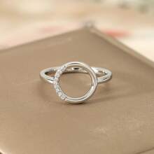 1 Fashionable And Simple Circular Hollow Inlaid Zirconia Ring, Exquisite And Versatile, Suitable For Women To Wear On Any Occasion, Can Be Given As A Gift To Friends Or Lovers - Round Ring - View 10