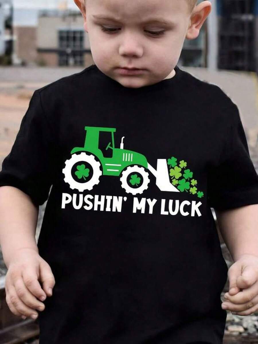 Happy New Year Family T-Shirt For Kids St. Patrick's Day B-DX3474 Summer Boys' Fashion Short Sleeve Pushin My Luck Bulldozer Clover Four-Leaf Clover Green Hat Festival Print T-Shirt Boys' T-Shirts Girls' T-Shirts Girls' Gifts Teenage Girls' Clothing Boys' Clothing Gifts For Teenage Boys Fresh Girlish Style T-Shirts Girls' Tops Girls' T-Shirts Girls' Clothing Boys' Clothing Girls' Clothing Children's New Year Gifts - 黑色 - 查看 1