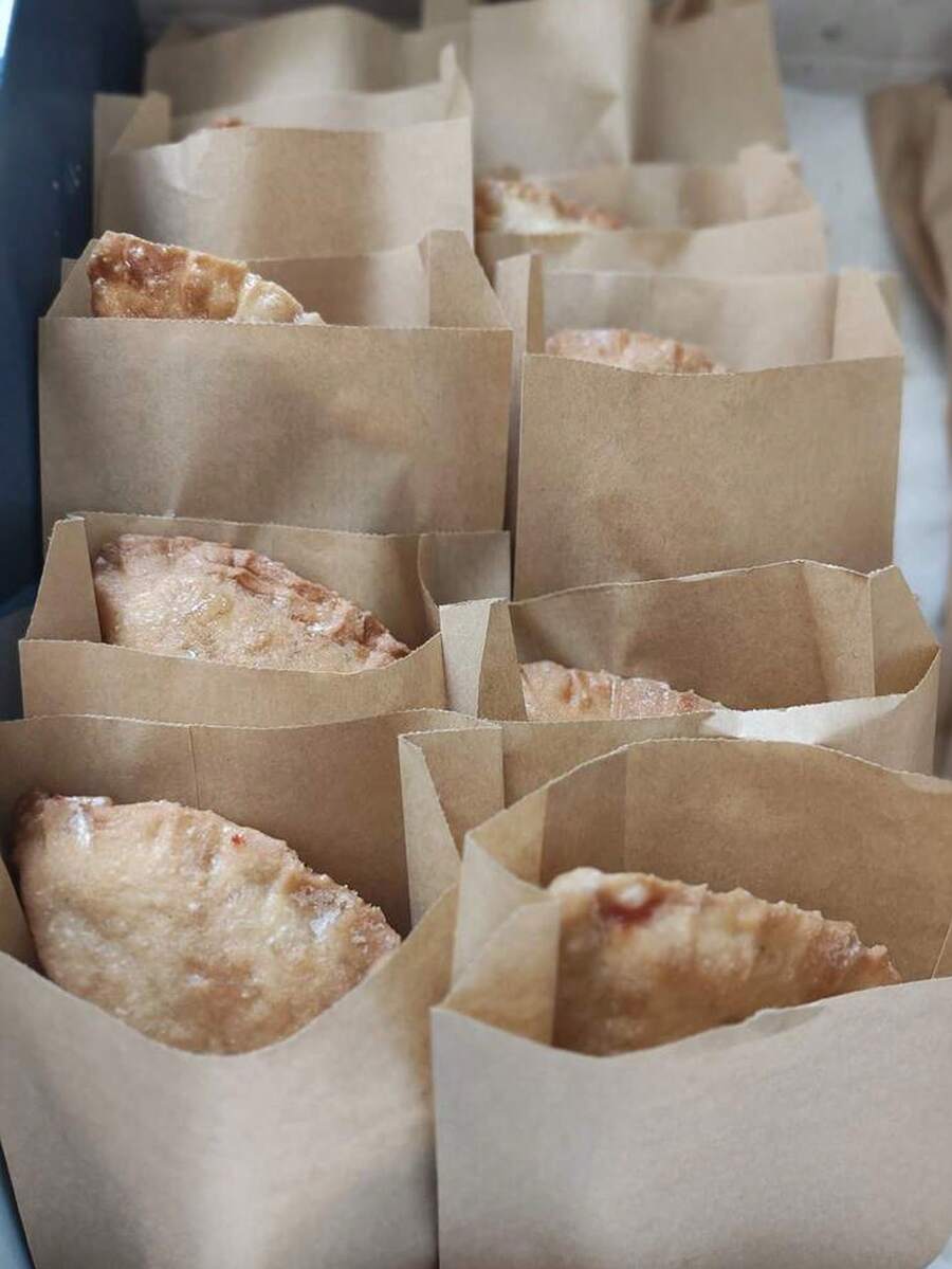 10个棕色牛皮纸袋，适用于生日、派对礼物包装、DIY绘画、煎饼面包食品包装，可重复使用 - 彩色 - 查看 1