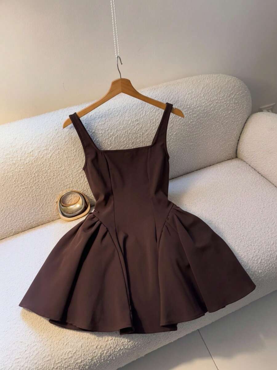 纯色无肩带连衣裙，适合度假、情人节、派对、晚宴等场合，尽显夏季优雅气质。 - 棕色 - 查看 1