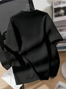 Camicia casual da uomo a maniche corte con collo tondo e colore unito - Tessuto confortevole adatto per uso all'aperto, streetwear, casa e viaggi - Capo essenziale per la primavera/estate - Lavabile in lavatrice - Indossa la camicia da uomo - nero - Visualizzare 2