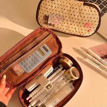 This 1pc Pinecone Tribe Large Capacity Pencil Case Features Button Decoration And Zipper Closure, Making It Convenient To Carry. It Also Has Separate Compartments To Organize Stationery. It Is An Ideal Choice For School, Office, And Also Makes A Great Gift For Christmas, Valentine's Day, Birthdays Or New Year.,Bag - Love heart-shaped portable bag - 查看 2