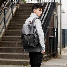 Mochila de cuero para hombres que cabe laptop de 15.6" Mochilas vintage impermeables con cordón para viajes y trabajo diario, color negro - Negro1 - Ver 7