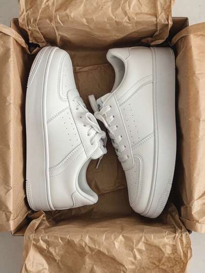 Zapatillas hombre Zapatillas de tenis casuales para hombre, zapatillas blancas para hombre, zapatillas casuales cómodas, zapatillas de PU para hombre, zapatos blancos transpirables, livianos y cómodos, adecuados para viajes, escuela, deportes y carreras casuales.