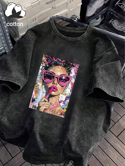 Vintage Washed T-Shirt, Short-Sleeve Top ,Heart-Shaped Sunglasses With Lipstick On, A Pop Art Street Graffiti Artwork For Women, Women's T-Shirt, Washed Cotton T-Shirt, Everyday Women's Wear, Snowflake Fabric, Comfortable Round-Neck Casual Top, Retro Distressed T-Shirt, Women's Clothing, Spring And Summer Apparel,Women's Vacation Outfits, Valentine's Day, Tops, Summer Clothes, Plus-Size Women's Clothing, Valentine's Day Outfits