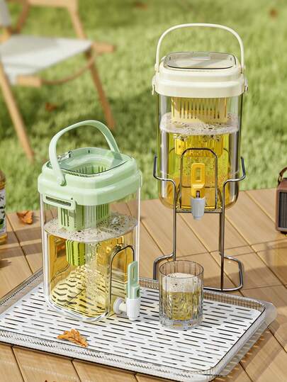 1个大容量耐用便携式冷水壶，带水龙头和过滤器，适用于果汁、冰茶和牛奶，非常适合家庭厨房、餐厅、聚会，也可作为礼物送给朋友；一款很棒的家用饮料分配器。