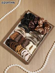 低饱和度防滑发饰套装，多齿夹子可牢固夹住中长发/浓密头发，缎面/毛绒发圈不伤发，适合各种发型/半扎发，包含夹子和多款发圈，适合秋冬通勤/居家造型/闺蜜聚会，是送给朋友生日的实用质感礼物，沙滩发夹。 - 彩色 - 查看 9